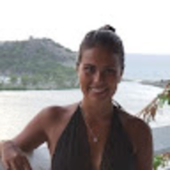 Meet your Posher, Coralie - Picture 1 of 1